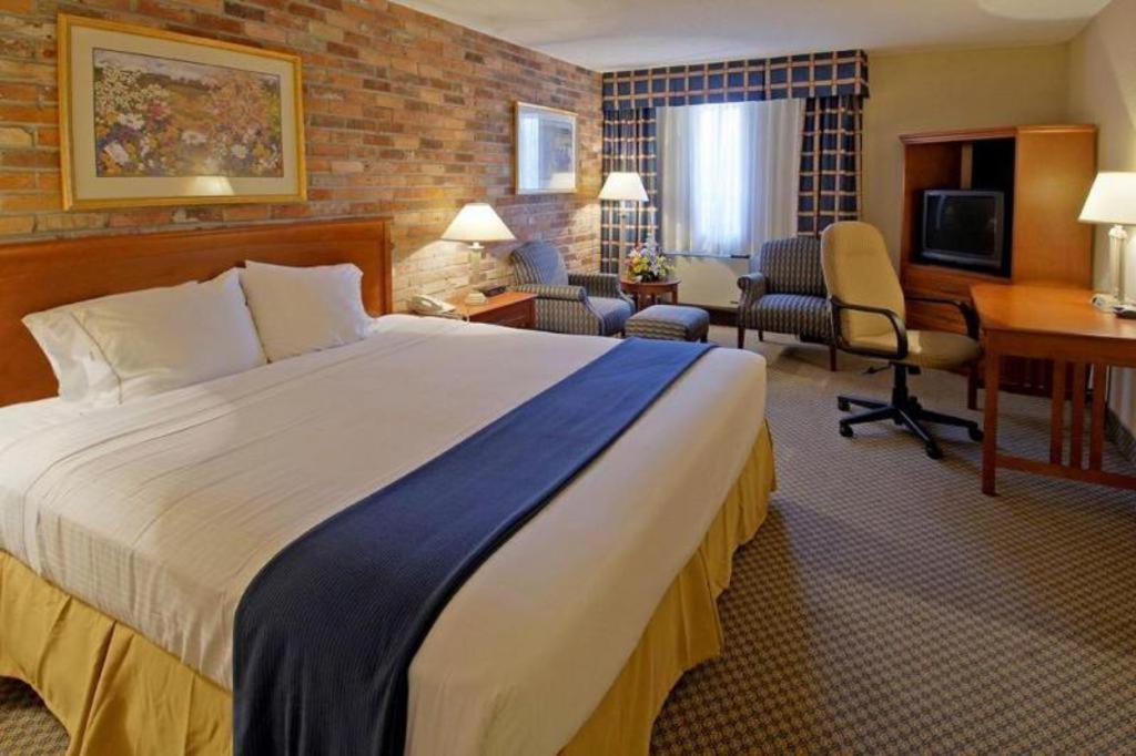 Holiday Inn Express Toronto East - Scarborough By Ihg Exterior foto